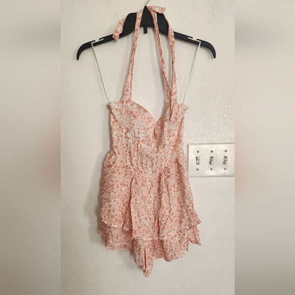 Sky To Moon Pink Floral Halter Romper Size Small - Picture 5 of 15